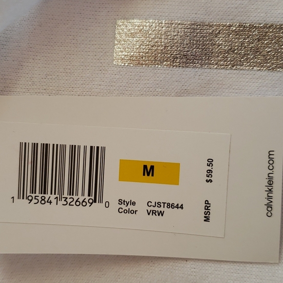 Calvin Klein cropped hoodie - Picture 3 of 3